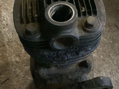 Bild 2:Wabco Druckluftkompressor Deutz