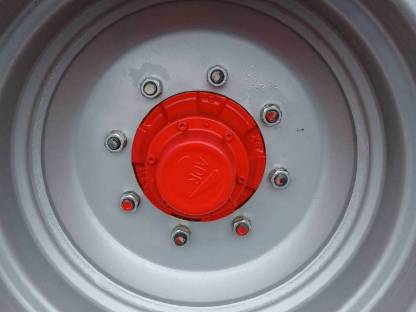 Bild 2:Reifen und Felgen