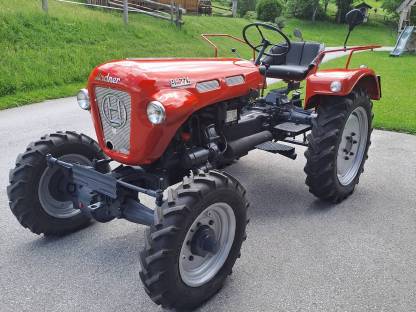 Bild 7:Oldtimer Lindner 22 PS Allrad