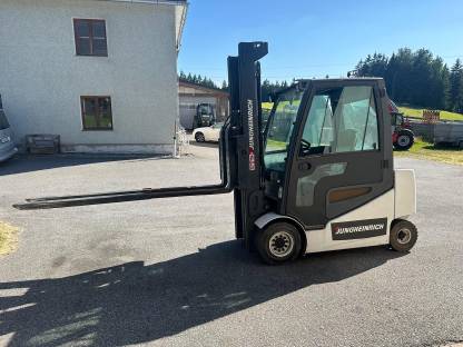 Jungheinrich Elektrostapler EFG 430