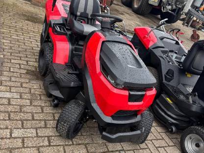 Bild 3:Rasentraktor Herkules HT 84-H