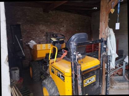 Bild 2:Dumper JCB 4x4 Hochkipper