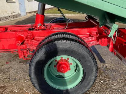 Bild 4:Dreiseiten-Kipper