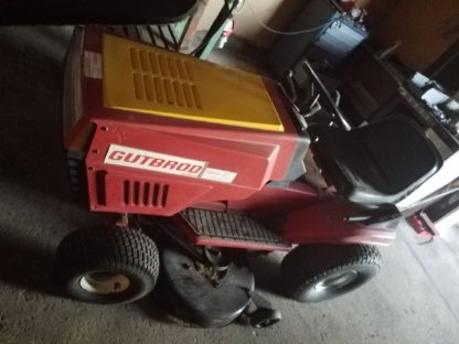 Rasenmäher Traktor