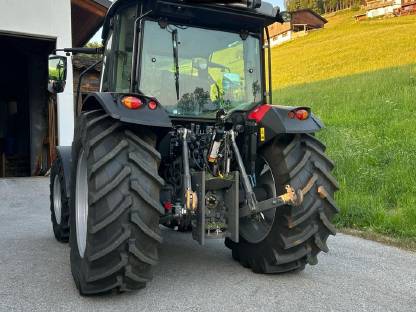 Massey Ferguson 4708