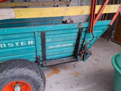 Bild 3:Ladewagen Steyr Hamster 801