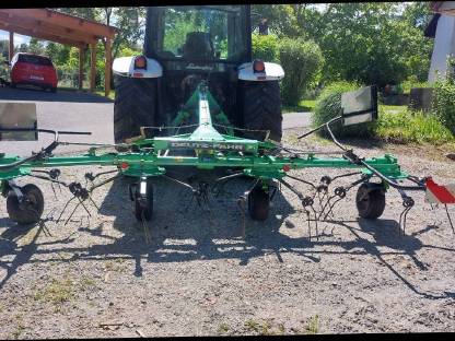 Bild 8:Deutz-Fahr Kreiselheuer