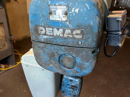 Kettenzug Demag 1.000 kg mit Funk