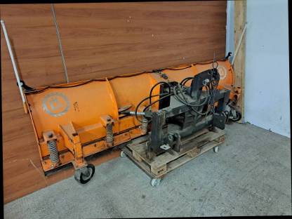Bild 2:Schneepflug Intertech PSSH 3 m