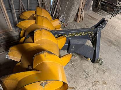 Bild 3:Mammut Verteilwalze SF175