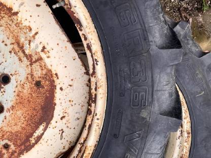 Bild 7:Felgen für Steyr Pflegebereifung