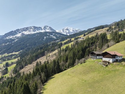 Wagrain: Landwirtschaftliches Anwesen in erhöhter Lage