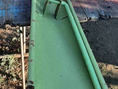 Bild 4:Seitenabweiser Claas Mähdrescher