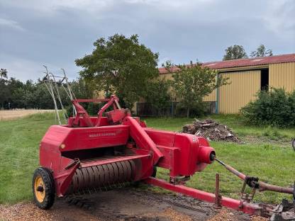 Massey Ferguson 20-8 Ballenpresse