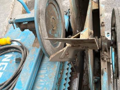 Bild 5:Mengele Standhäcksler 11 kW