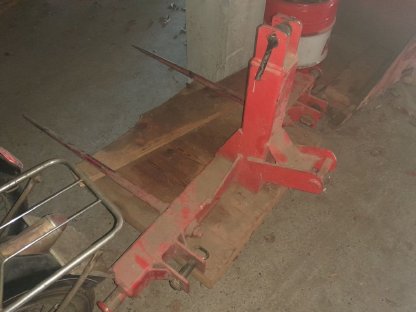 Bild 5:Frontlader Steyr