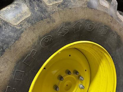 Bild 8:Traktorreifen 2 x 600/70R28, 2 x 650/85R38 Firestone