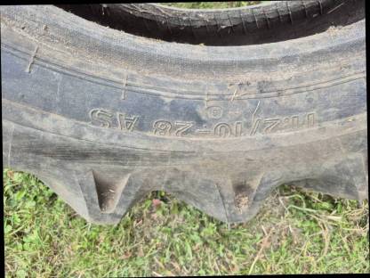 Bild 2:2 Stk. Traktorreifen 11.2/10-28