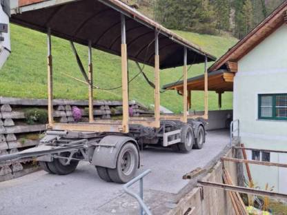 Bild 4:Waggondach mit 3 Öffnungen stabile Ausführung