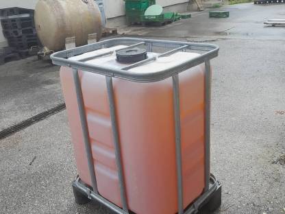 Kaufe 300l IBC Tanks