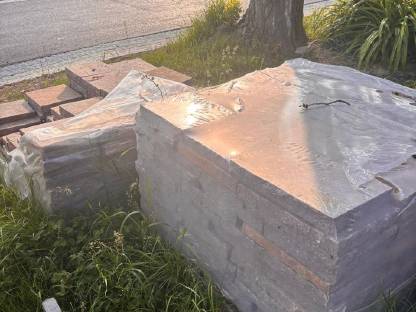 Bild 5:Porphyr Bahnen 25 cm Pflastersteine