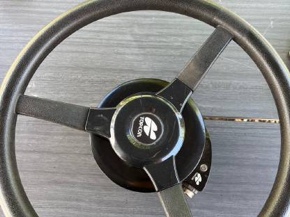 Bild 3:Topcon X25 RTK Lenksystem