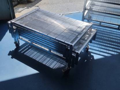 Bild 5:Edelstahl-Käsehorden fahrbar