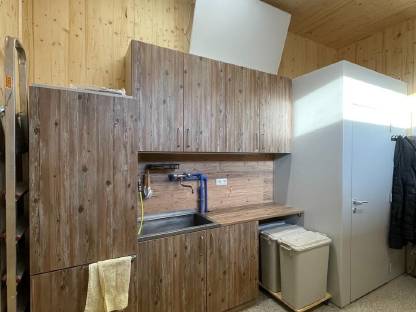 Bild 7:Einstellplatz im Offenstall