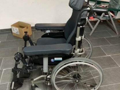 Bild 2:Multifunktionsrollstuhl Vermeiren