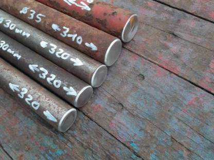 Bild 3:Wellenstücke 30 mm und 35 mm