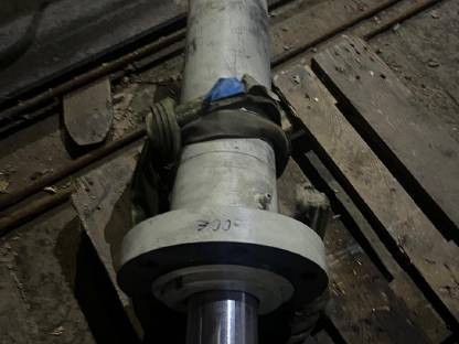 Bild 2:Hydraulikzylinder