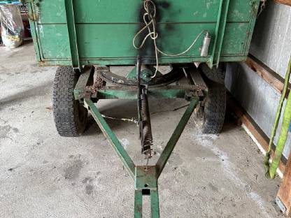 Traktor Anhänger 2-achsiger