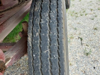 Bild 4:Brantner 2-Seiten-Kipper, 8 t