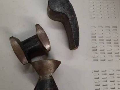 Bild 2:Ausbeulwerkzeug