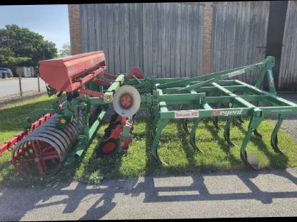 Bild 2:Regent Tukan DSG 300 4-Balken Grubber + Saatgutkasten