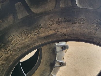 Bild 3:Traktorreifen Kleber 420/70R28