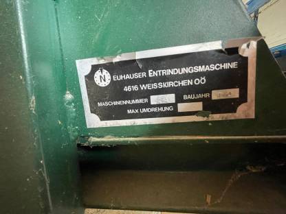 Bild 3:Entrindungsmaschine Neuhauser