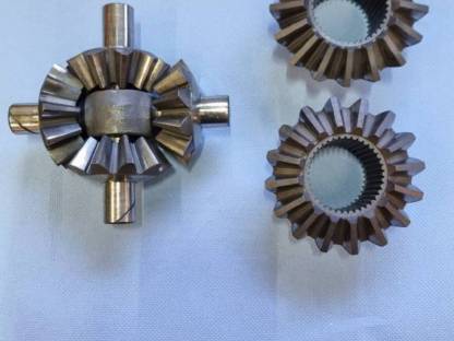 Bild 3:Lindner T3500s Differentialteile