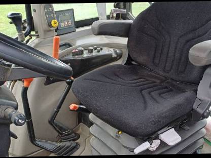 Bild 5:Traktor Case JX 100U