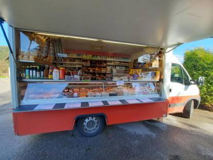 Bild 6:Renault Master Verkaufswagen