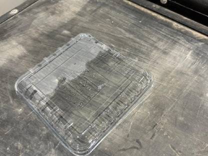 Bild 6:Quadratische Plastikschalen