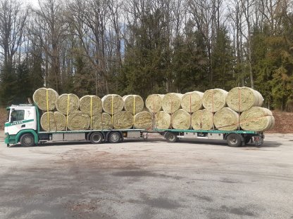 Bild 5:Stroh-Heu-Grumet-Silageballen-Maissilageballen