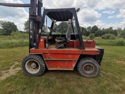 Bild 9:Geländestapler Hubkraft 5.000 kg Eigengewicht 8.500 kg DESTA 5005