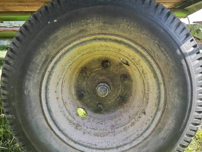 Bild 6:Zweiachs-Anhänger