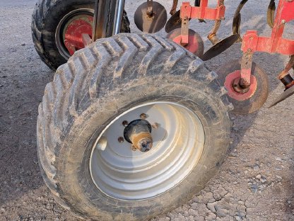 Bild 4:Knoche SG-M/H 1146 - Grubber