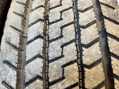 Bild 3:Kommunalbereifung mit Felgen