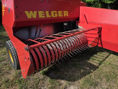 Bild 4:Kleinballenpresse Welger AP52