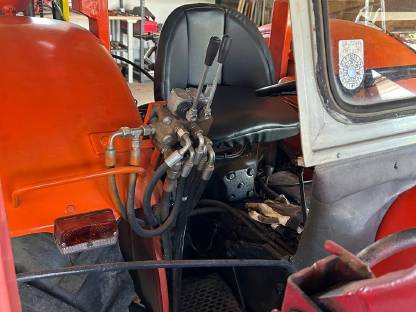 Bild 4:Frontlader für Steyr 290