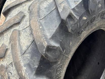 Bild 6:Reifen 710/70 R38, 600/65 R28