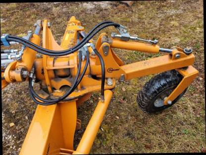 Bild 4:Hauer Heckplaniergerät 2461 mit Vollausstattung